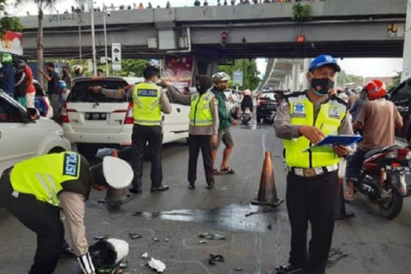 Kumpulan Fakta Hasil Olah TKP Kecelakaan Flyover Panakkukang Pengendara Motor Tewas Terlindas Truk di Makassar